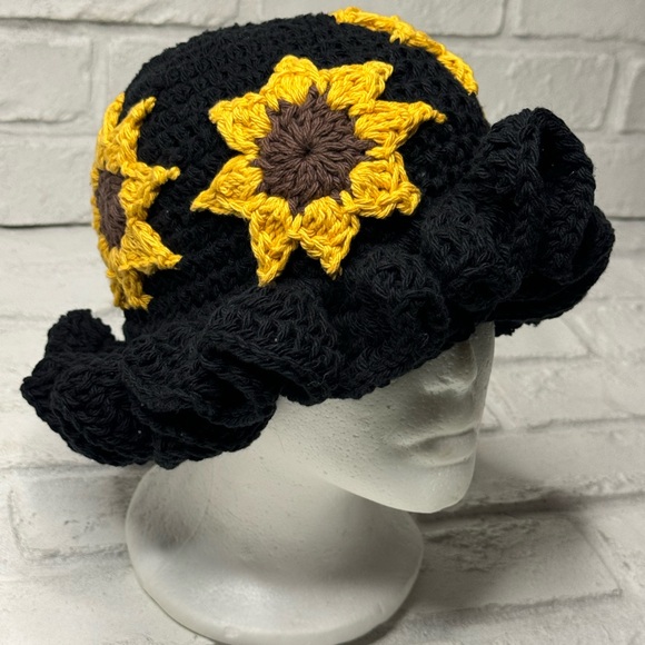 Accessories - Crochet Sunflower Hat
